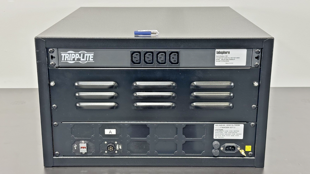 HELIOSPlus VM 8 Inch Uniform Light Source Integrating Sphere System Working2