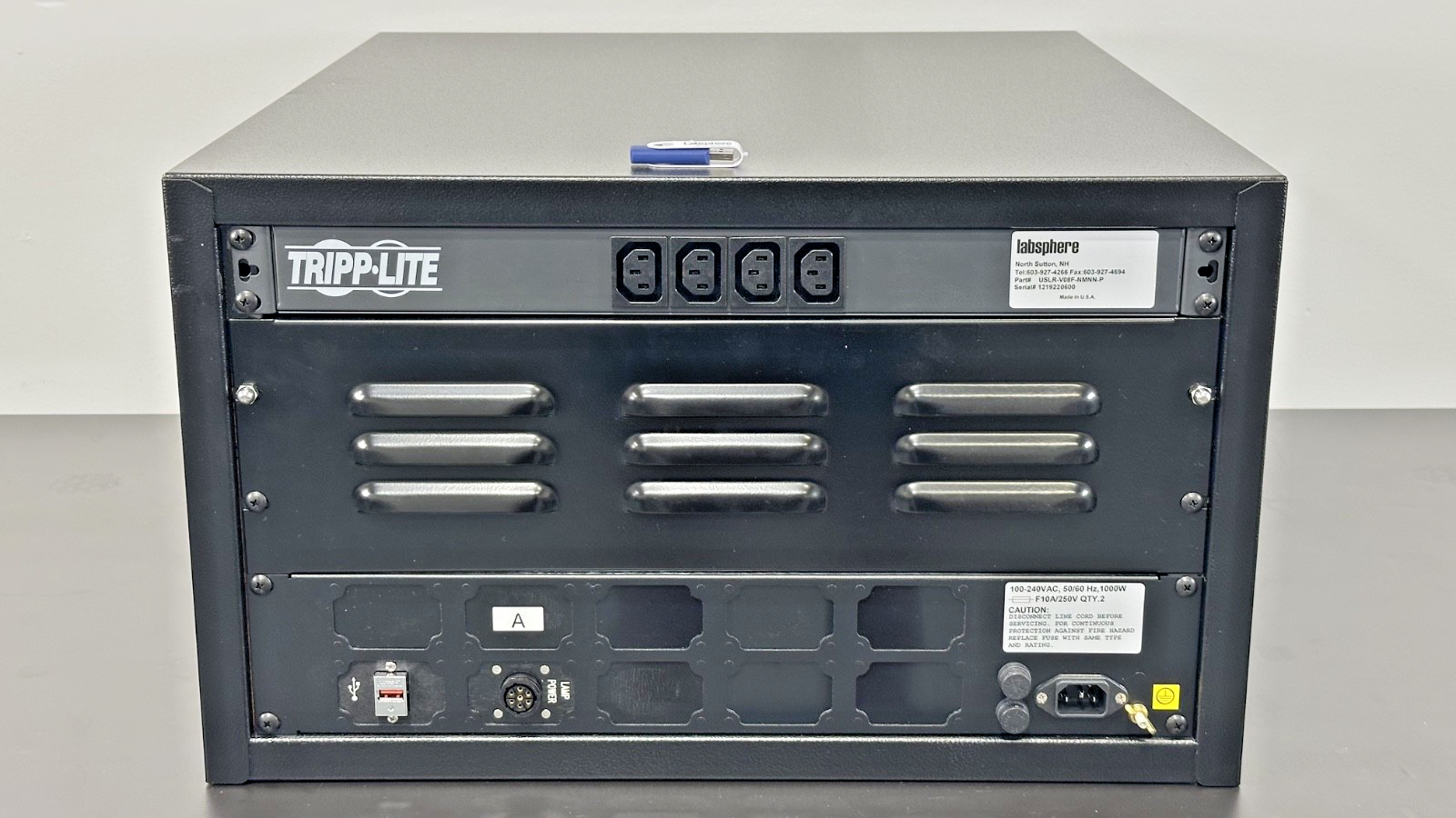 HELIOSPlus VM 8 Inch Uniform Light Source Integrating Sphere System Working2