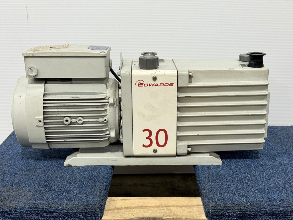 Edwards E2M30 Rotary Vane Vacuum Pump A374 15 9030
