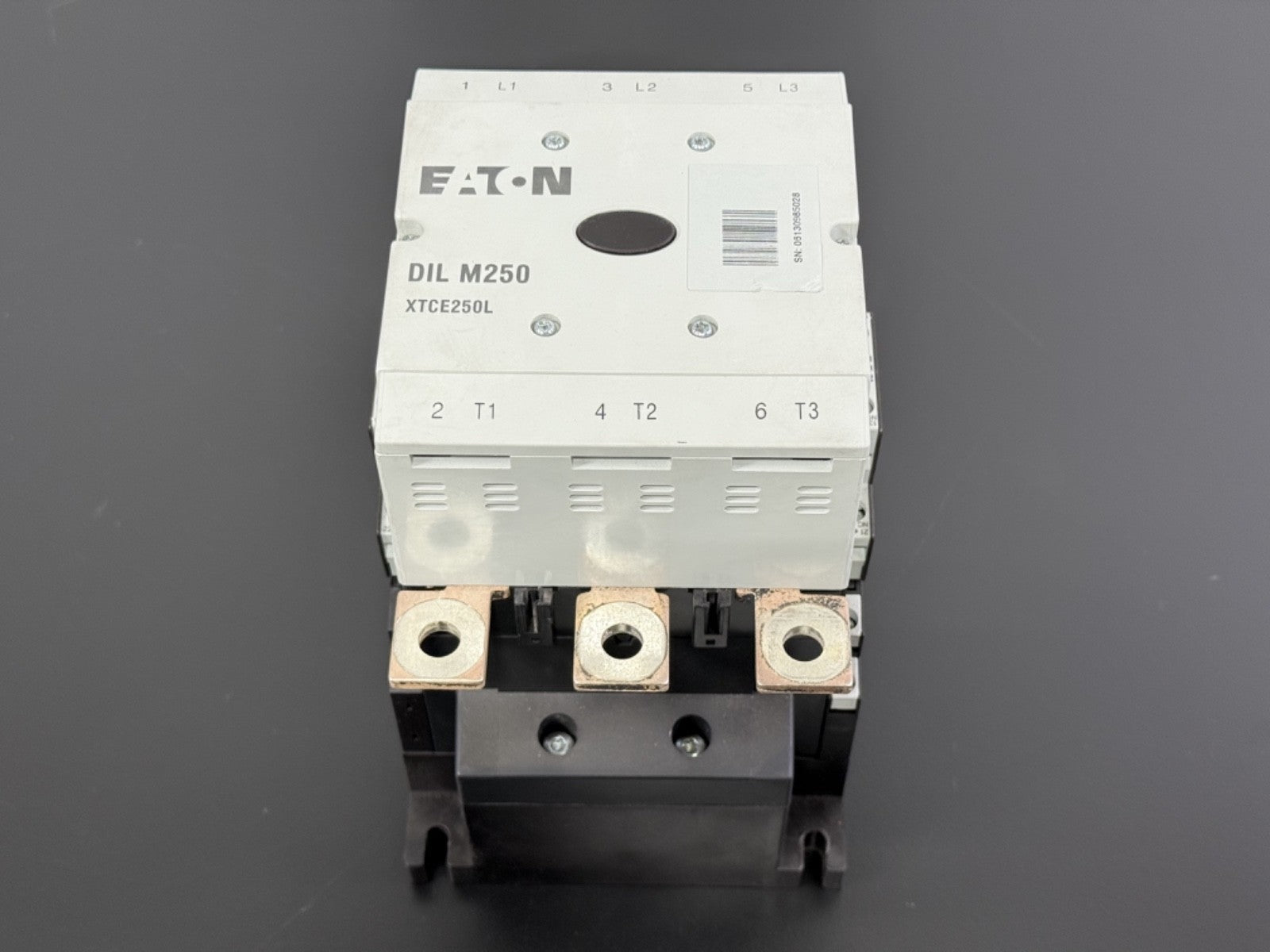 Eaton XTCE250L DIL M250 IEC Power Contactor 3 Pole 250A 600V AC1