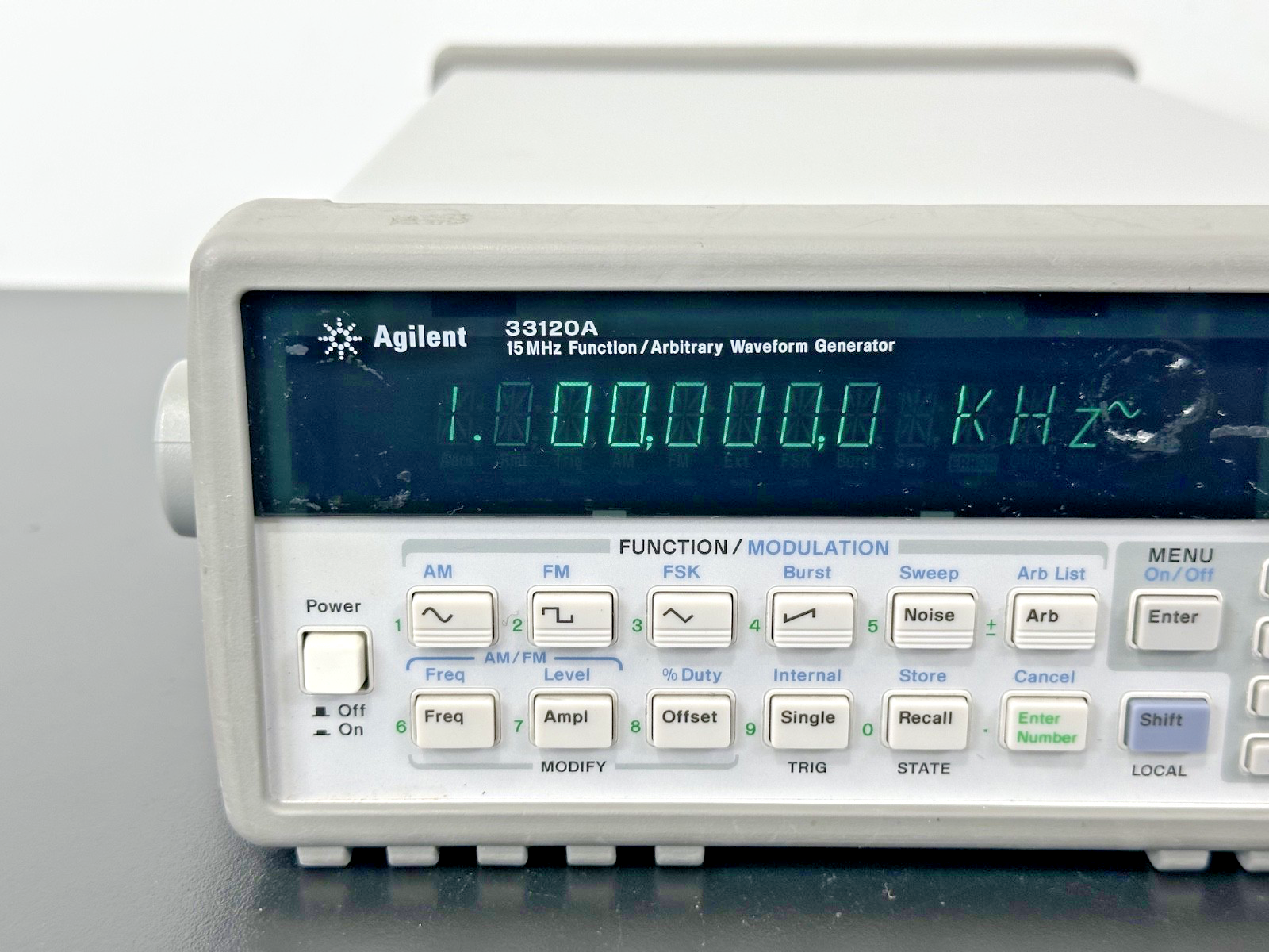 Agilent 33120A 15MHz Function Arbitrary Waveform Generator Option 001 Working1