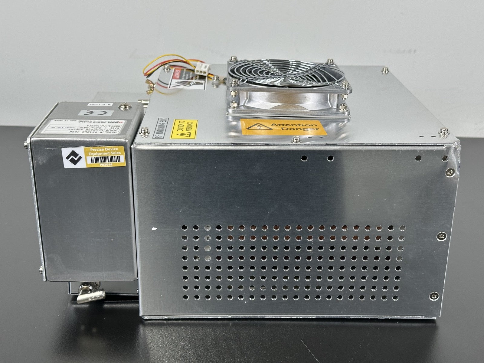 Pearl Kogyo M 05A2LS 400K 400kHz RF Matching Box Network 500W3