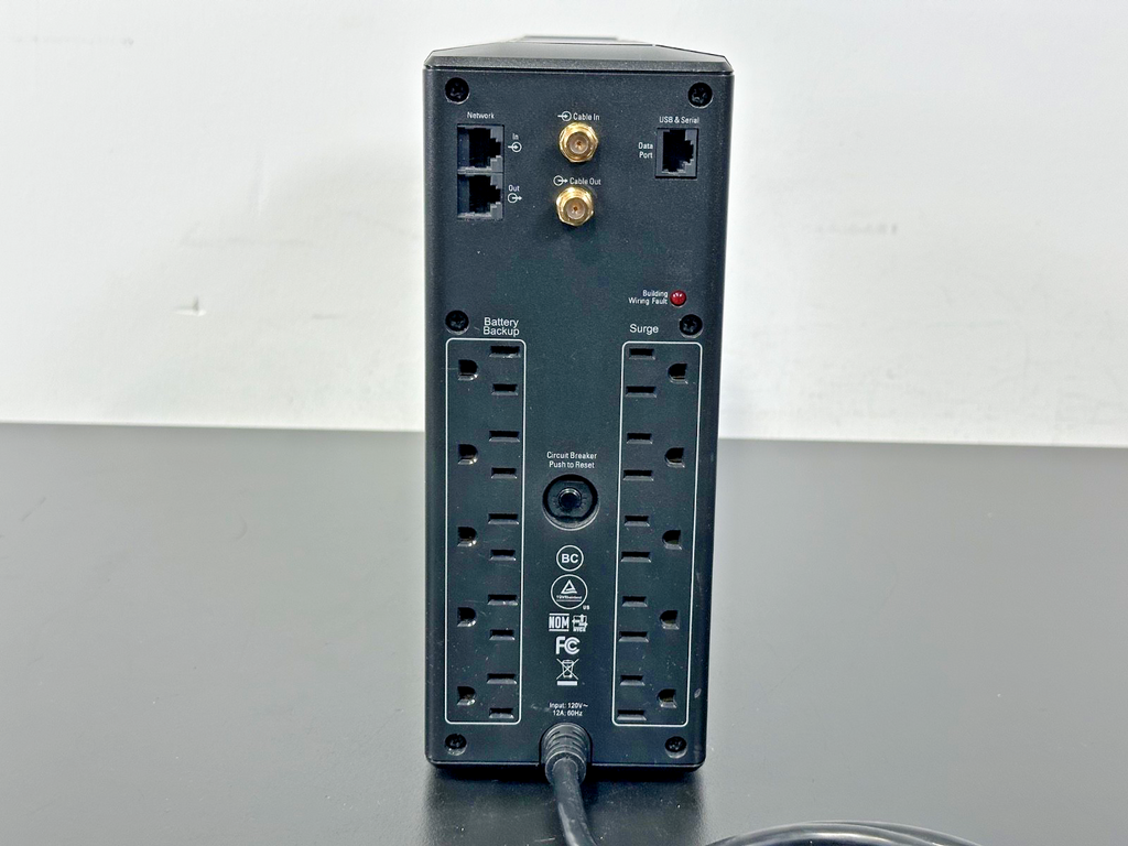 APC BR1500G Back UPS Pro 1500VA 865W Battery Backup UPS 10 Outlet LCD Powers On2