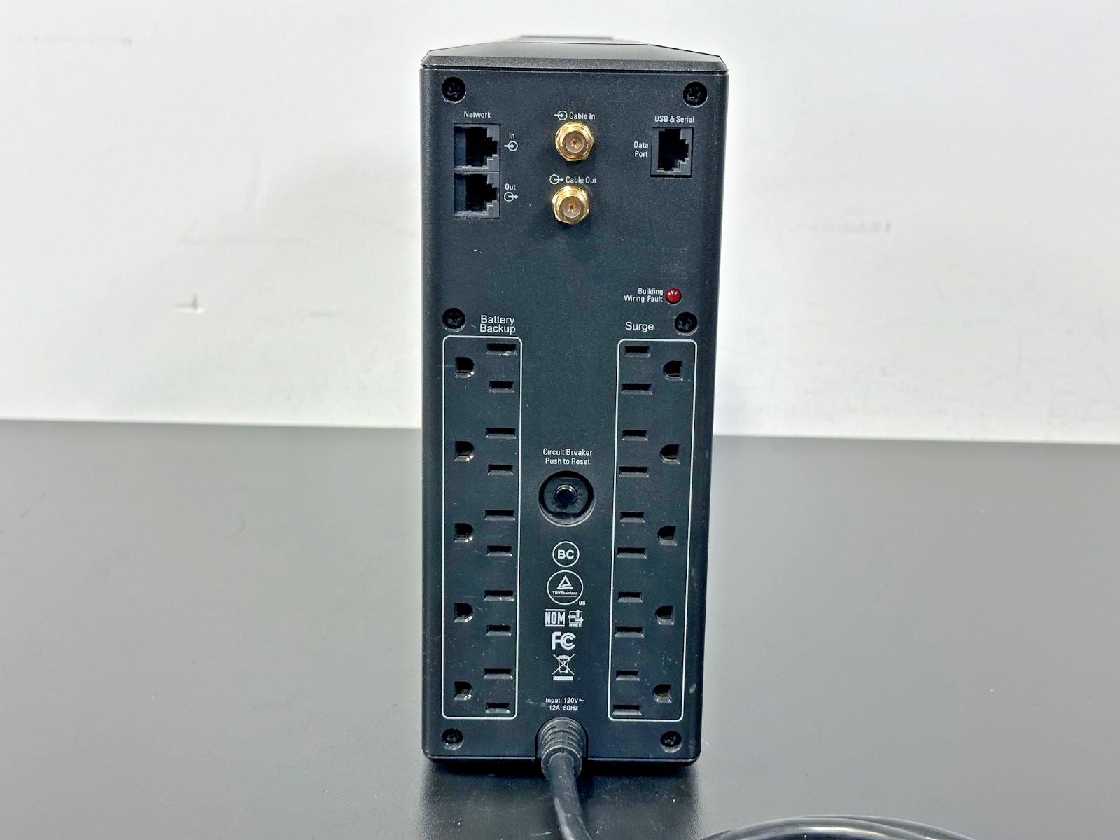 APC BR1500G Back UPS Pro 1500VA 865W Battery Backup UPS 10 Outlet LCD Powers On2