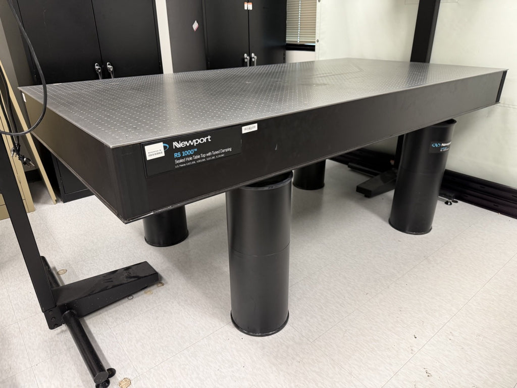 Newport RS1000 Sealed Hole Optical Table w/ Tuned Damping & RL 2000 LabLegs2