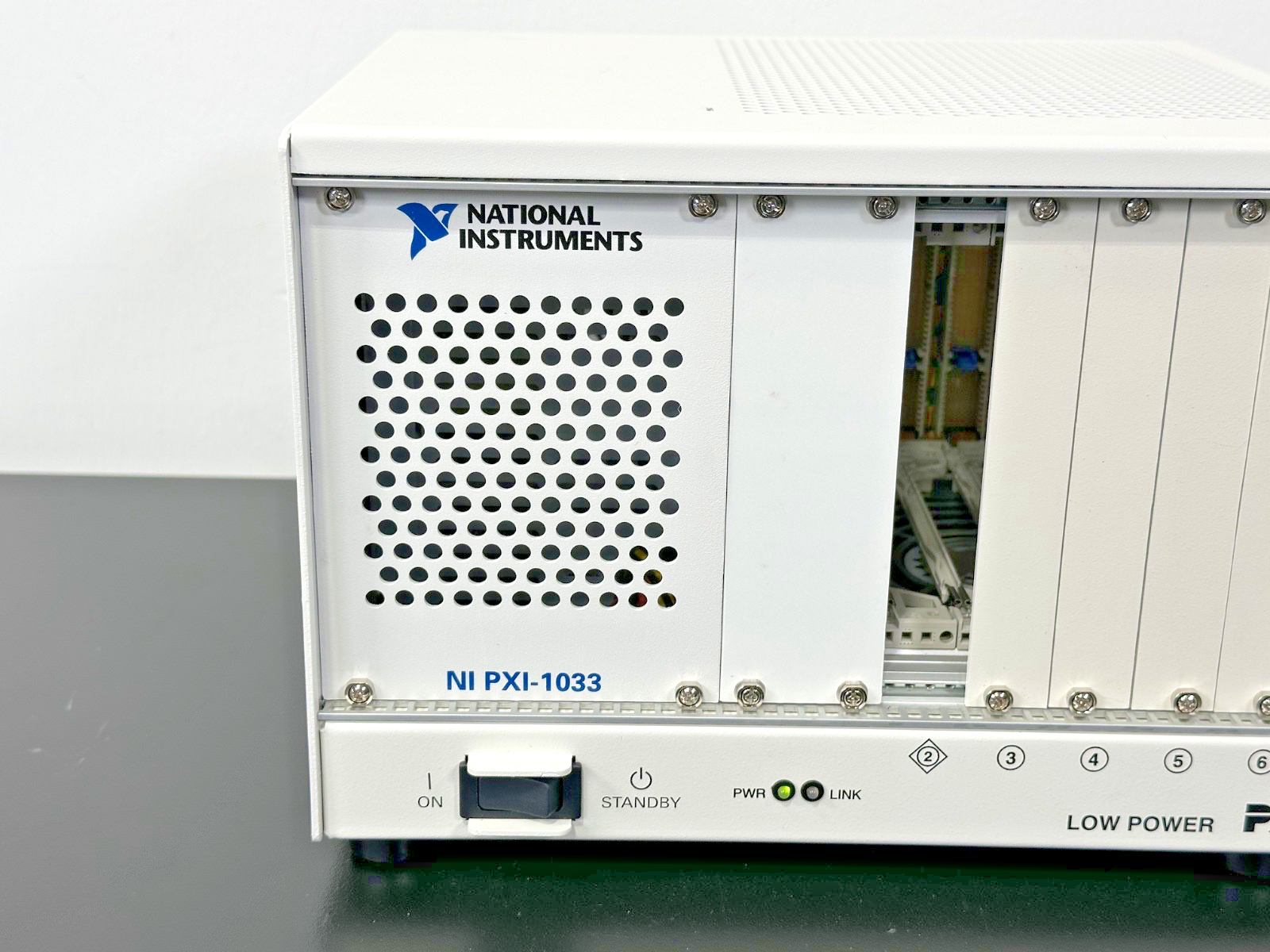 National Instruments NI PXI 1033 5 Slot PXI Chassis MXI Express | Working1