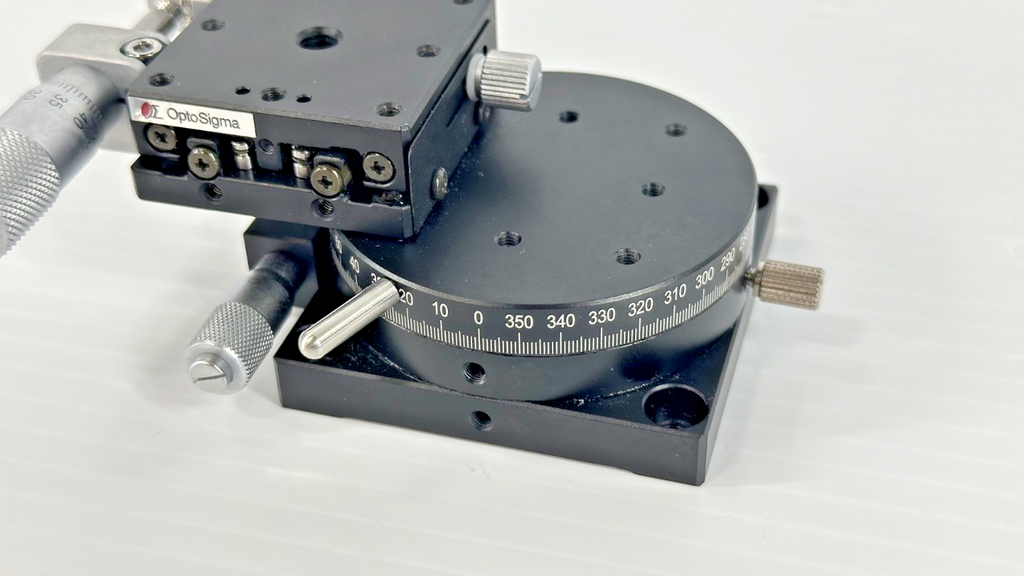 OptoSigma Manual XY Linear & 360° Rotation Stage Micrometer Assembly3