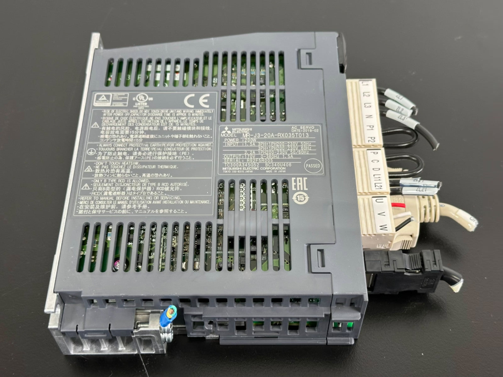 Mitsubishi MR J3 20A RX035T013 AC Servo Drive 200W Amplifier 200 230V0