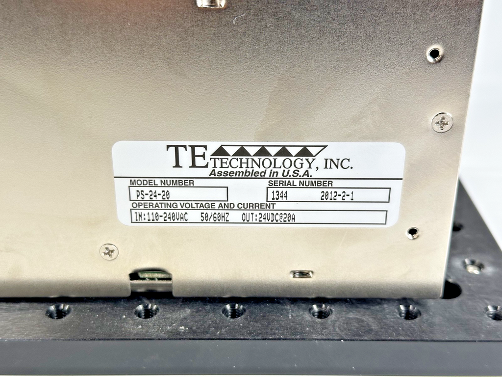 TE Technology CP 200TT Thermoelectric Cold Plate Optical Test System Working7