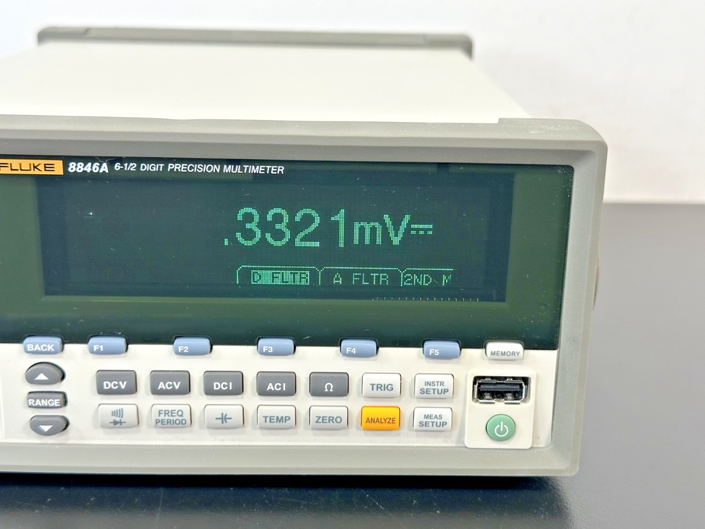 Fluke 8846A 6 1/2 Digit Precision Bench Multimeter IEEE 488 LAN RS 2322