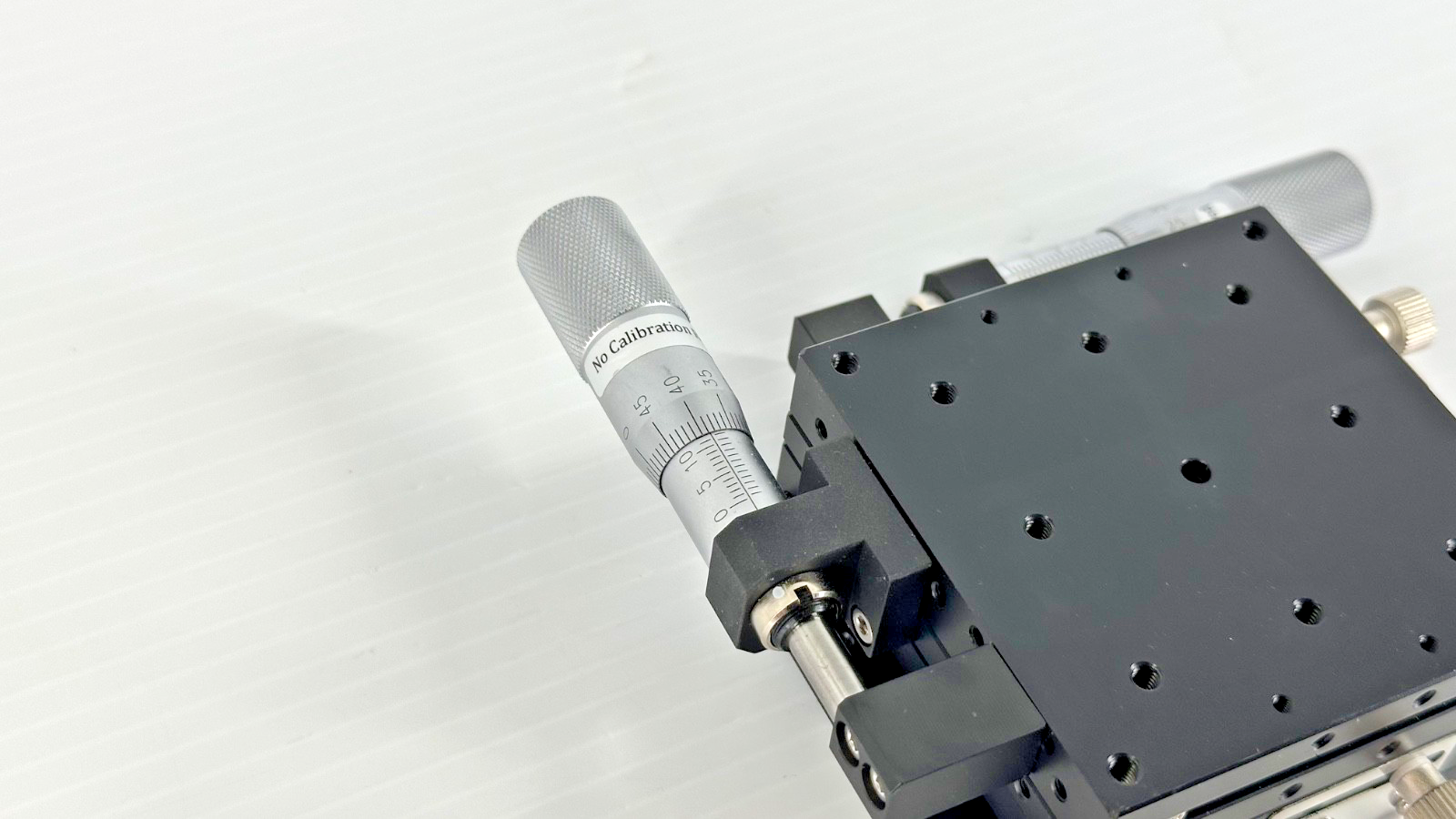 Precision 2 Axis XY Manual Translation Stage with Dual Micrometers 100mm2