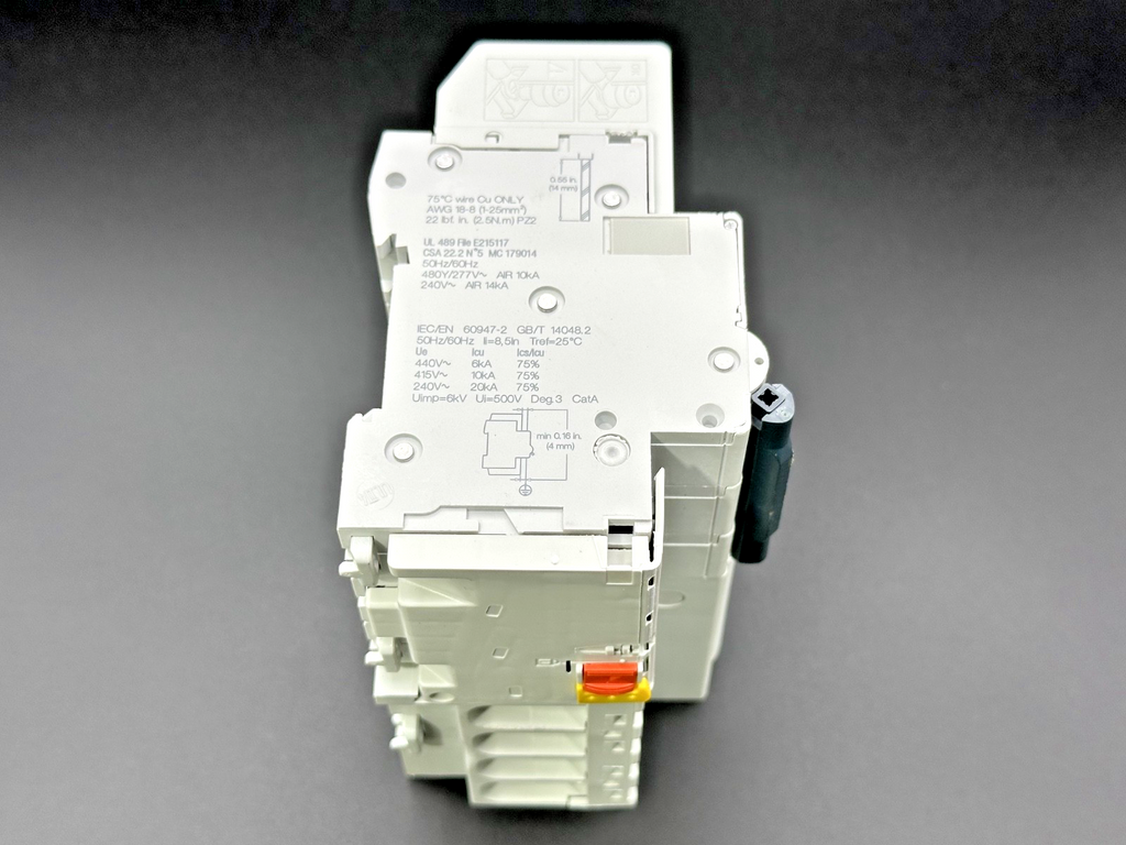 Schneider M9F42325 25A 3 Pole Breaker w/ M9V11363 Vigi C60 30mA3