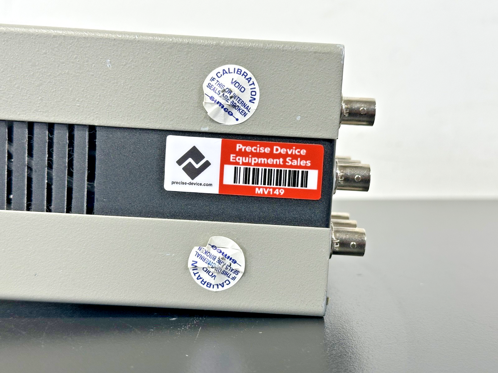 Stanford Research Systems DS345 30MHz Synthesized Function Generator For Parts8