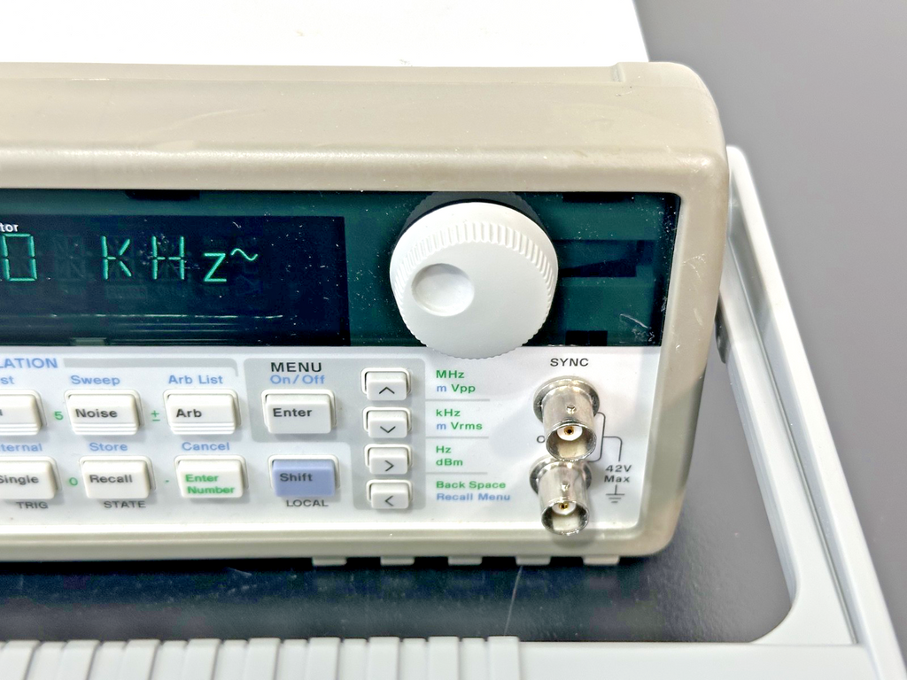 Agilent 33120A 15MHz Function Arbitrary Waveform Generator2