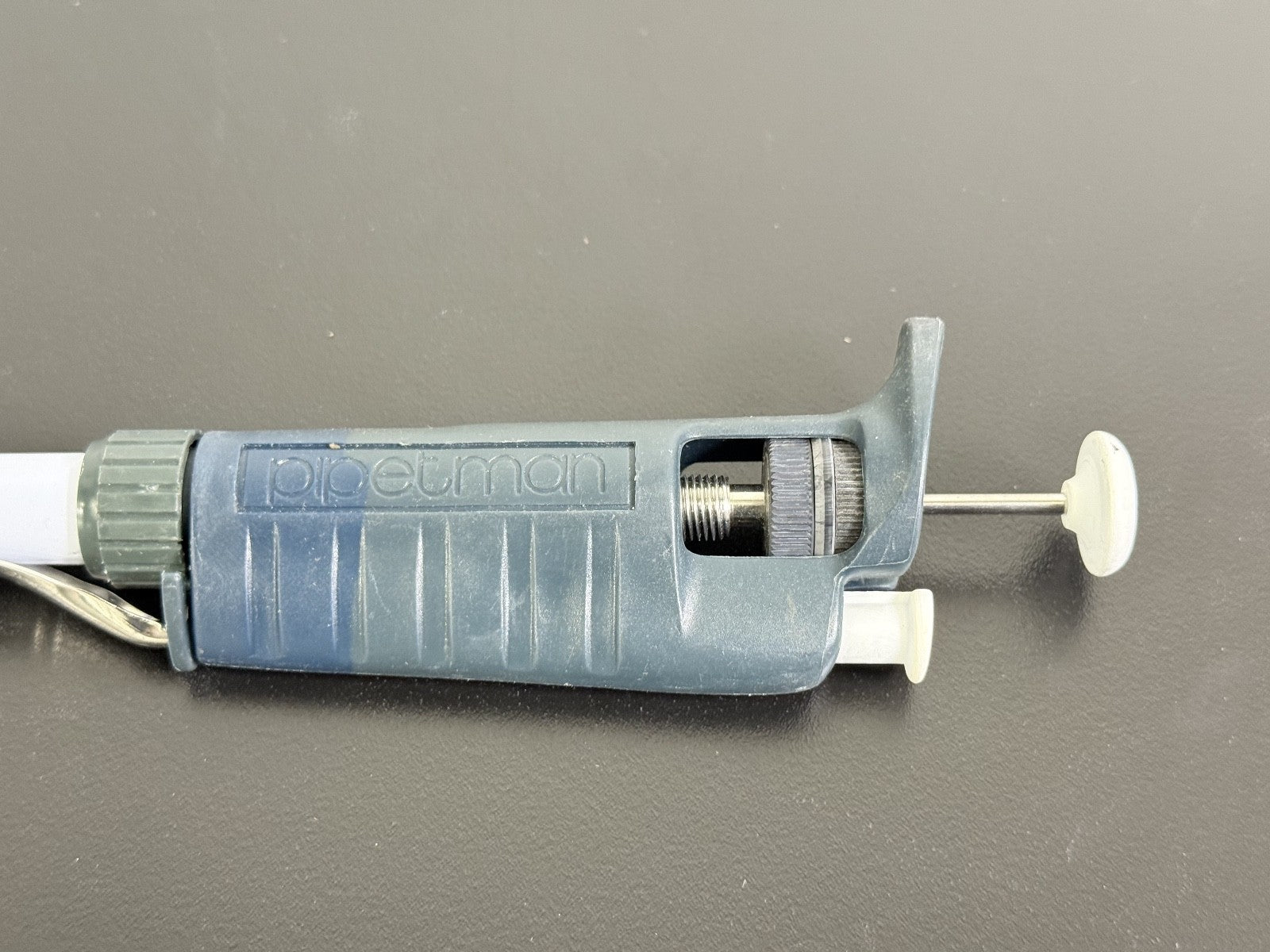 Gilson Pipetman P1000 Single Channel Pipette 100 1000 uL4