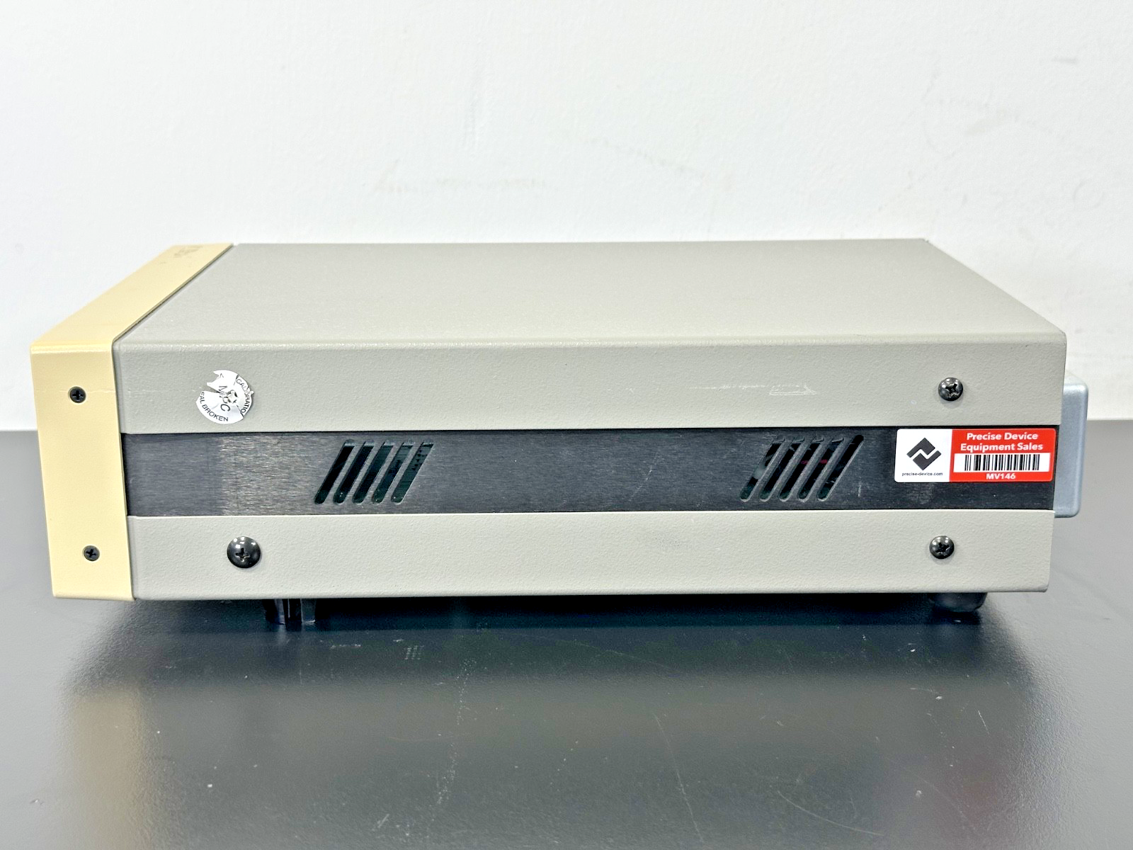 Stanford Research Systems SR560 Low Noise Voltage Preamplifier DC 1MHz Working5