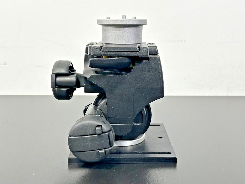 Manfrotto 400 Geared Tripod Head w/ Newport M-B-5 Base2