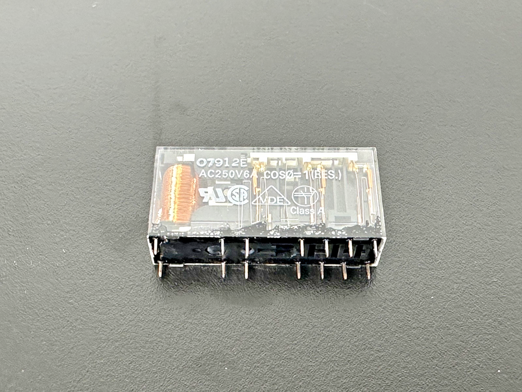 Omron G7SA 4A2B 24VDC Safety Relay 4PST 14 Pin Plug In0
