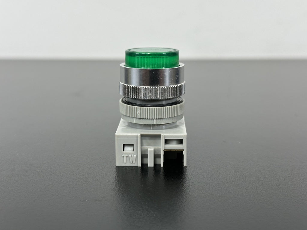 IDEC APW N2X Green Illuminated Push Button Indicator 22mm Panel Mount1