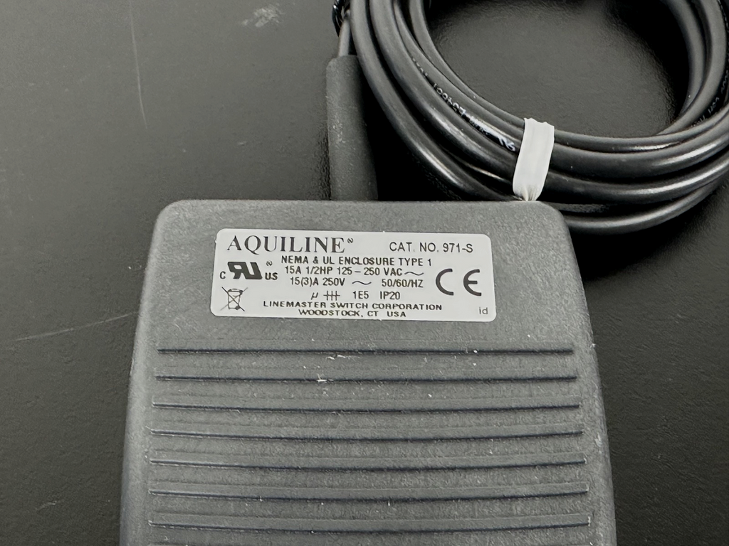 Aquiline 971 S Foot Switch Pedal 15A 125 250VAC w/ Cable1