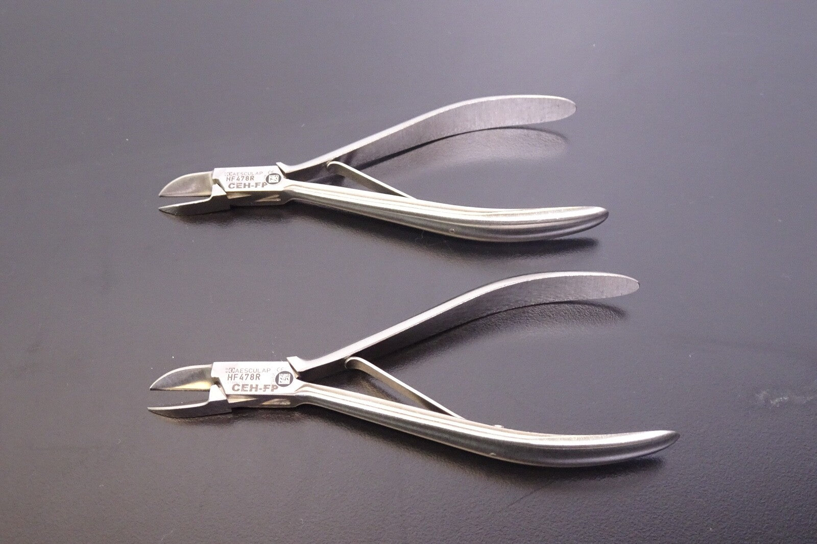 x2) AESCULAP HF478R Nail Forceps0