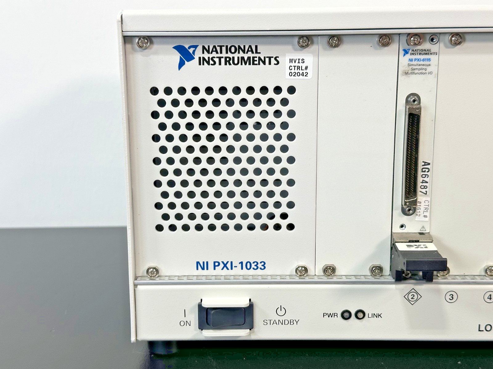 NI PXI 1033 Chassis with PXI 6115 DAQ Module1