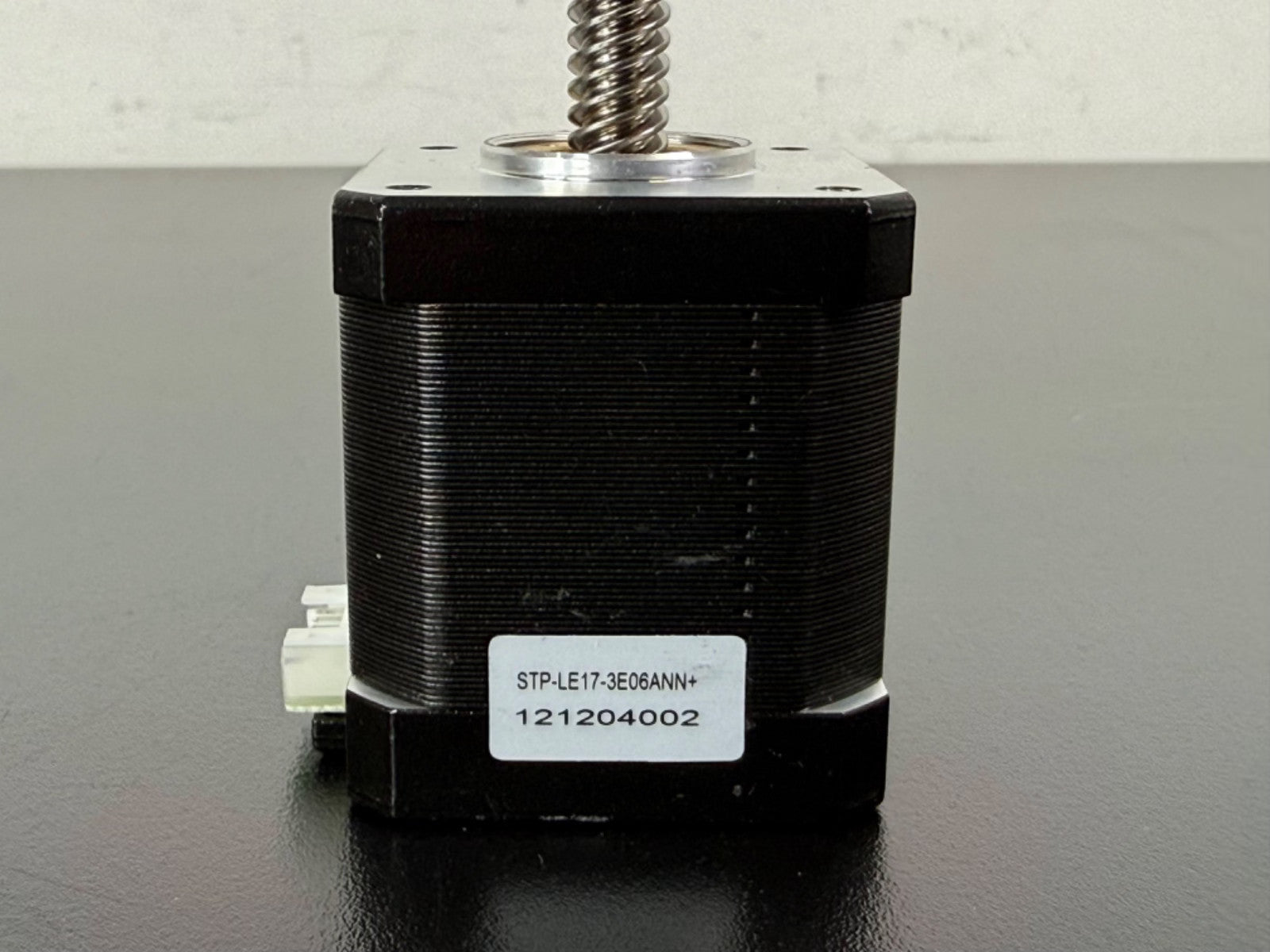 AutomationDirect SureStep STP LE17 3E06ANN+ Linear Actuator Stepper Motor 8mm2