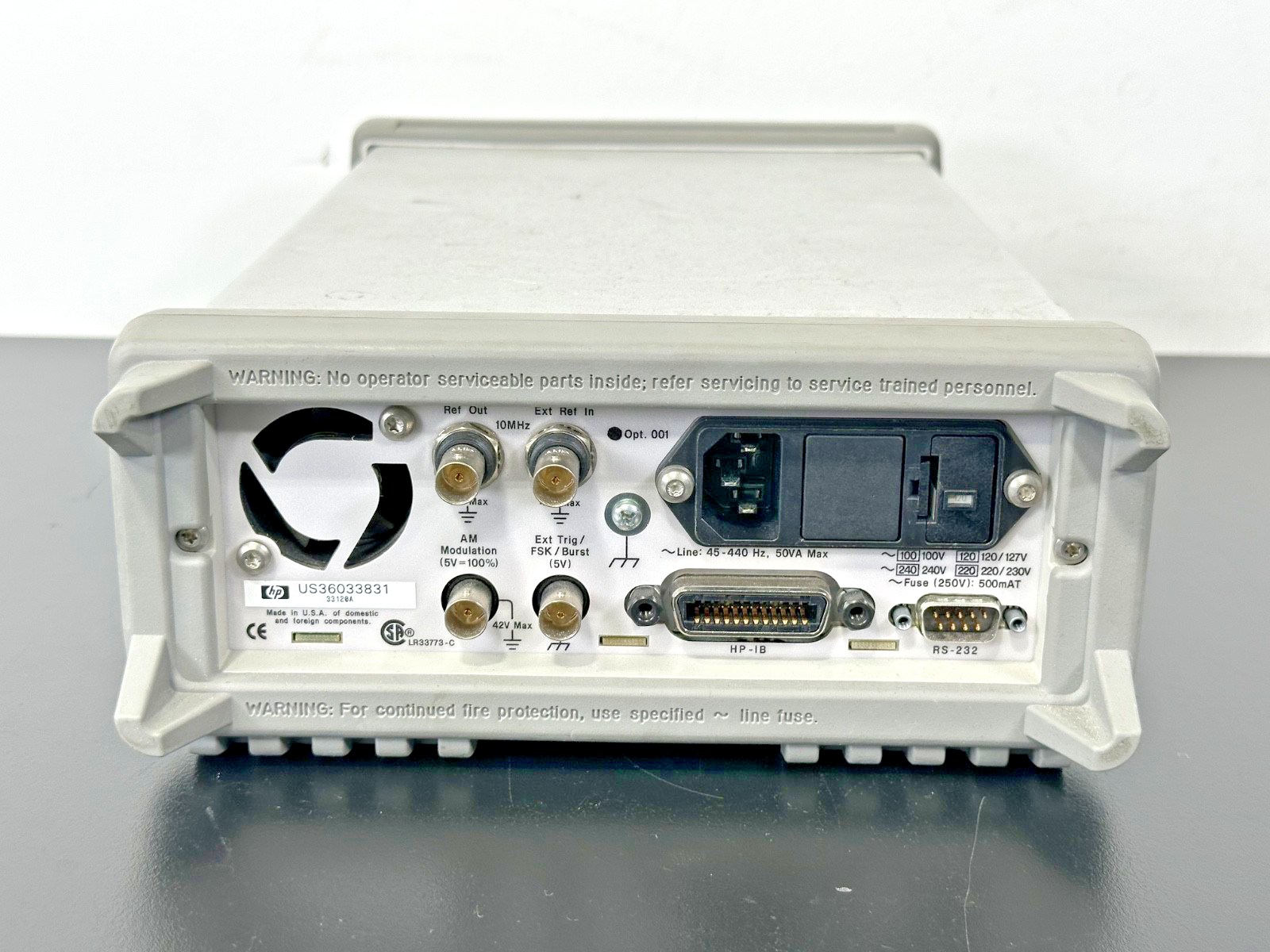 HP 33120A 15MHz Function Arbitrary Waveform Generator Option 001 Powers  Working3