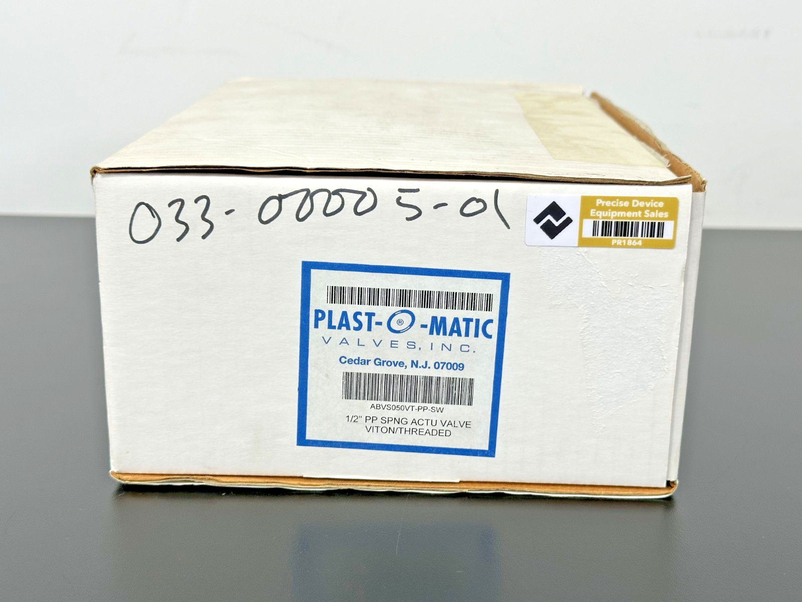 Plast O Matic ABVS050VT PP SW 1/2in Pneumatic Ball Valve Limit Switch Open Box3