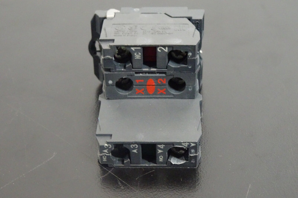 Schneider Electric ZBE 203 Contact Block2