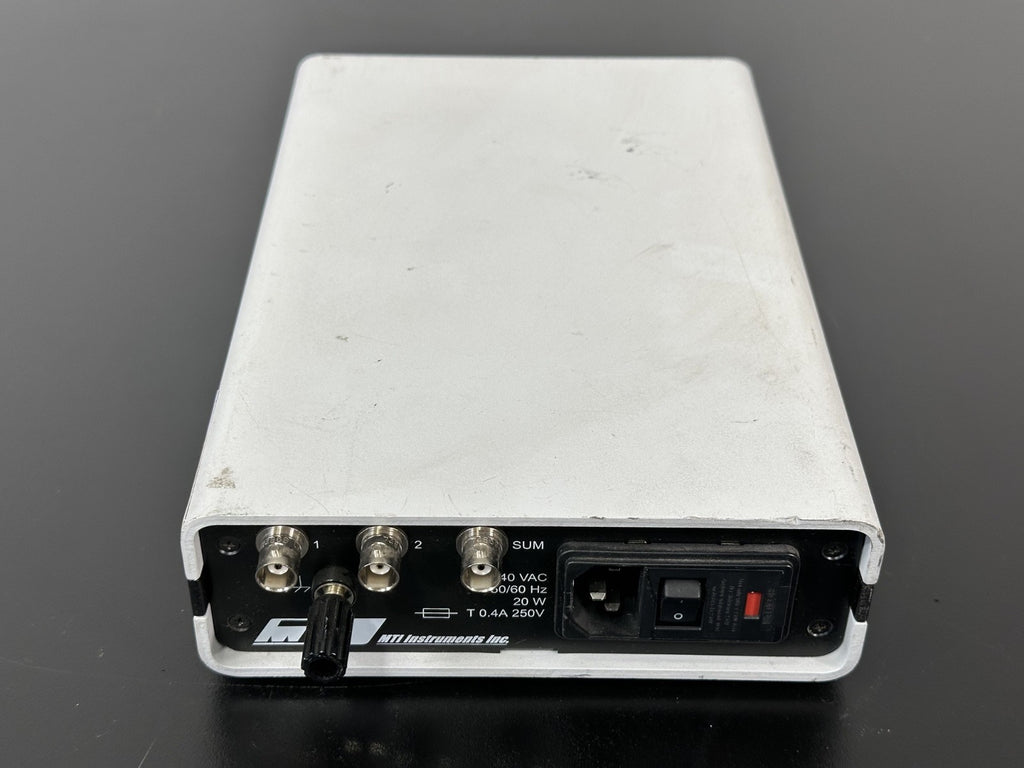 MTI Accumeasure 9000 Dual Input Capacitance Gauge Powers On1