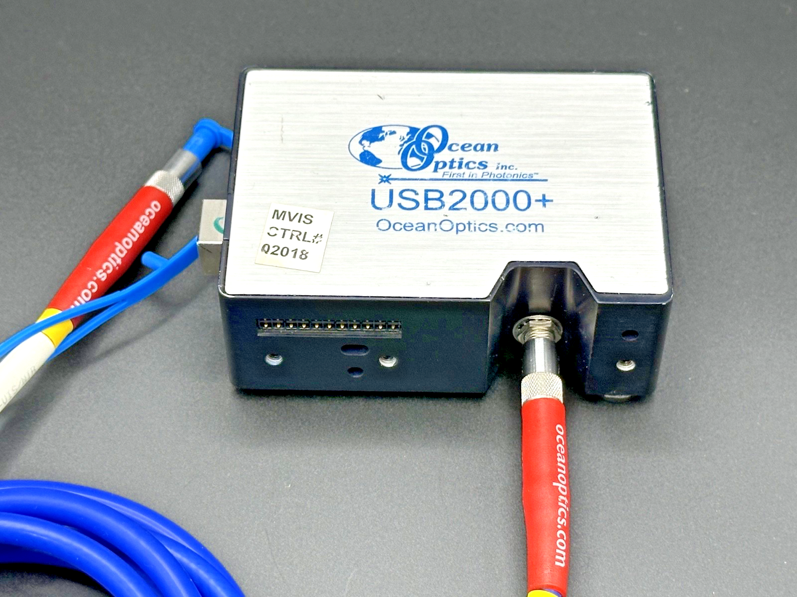 Ocean Optics USB2000+ USB Fiber Optic Spectrometer w/ Fiber Optic Cables1