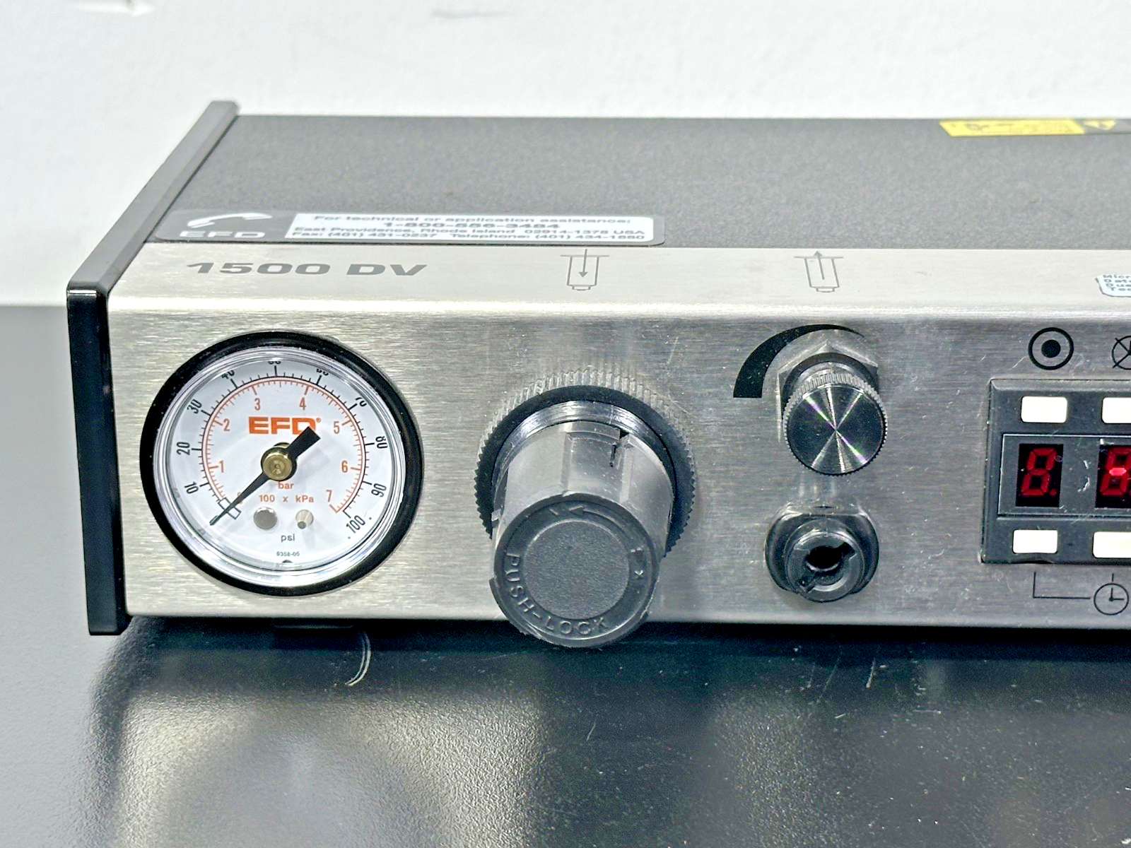 EFD 1500DV Precision Fluid Dispenser Controller Digital Timer Working1