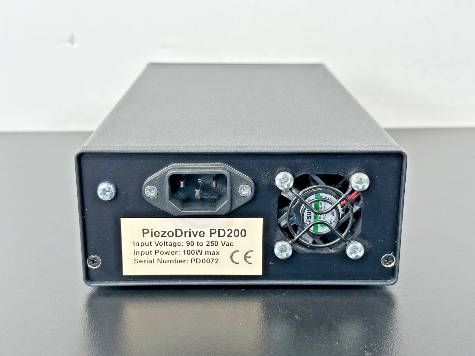 PD200 60W High Voltage Piezo Actuator Amplifier Powers On Working4
