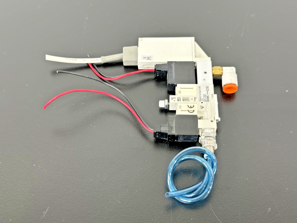 SMC ZB1 ZSEB A Digital Vacuum Pressure Switch Valve Assembly 12 24VDC1