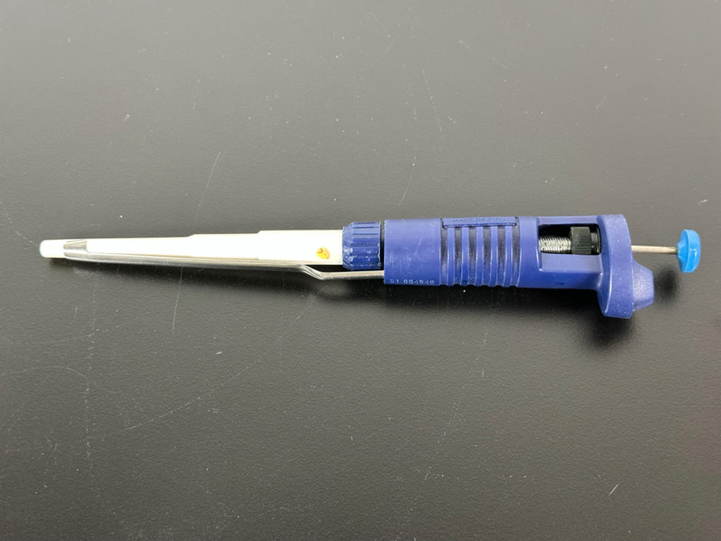 Gilson PIPETMAN P10 Adjustable Micropipette 1 10µL Lab Pipette For Parts Repair0
