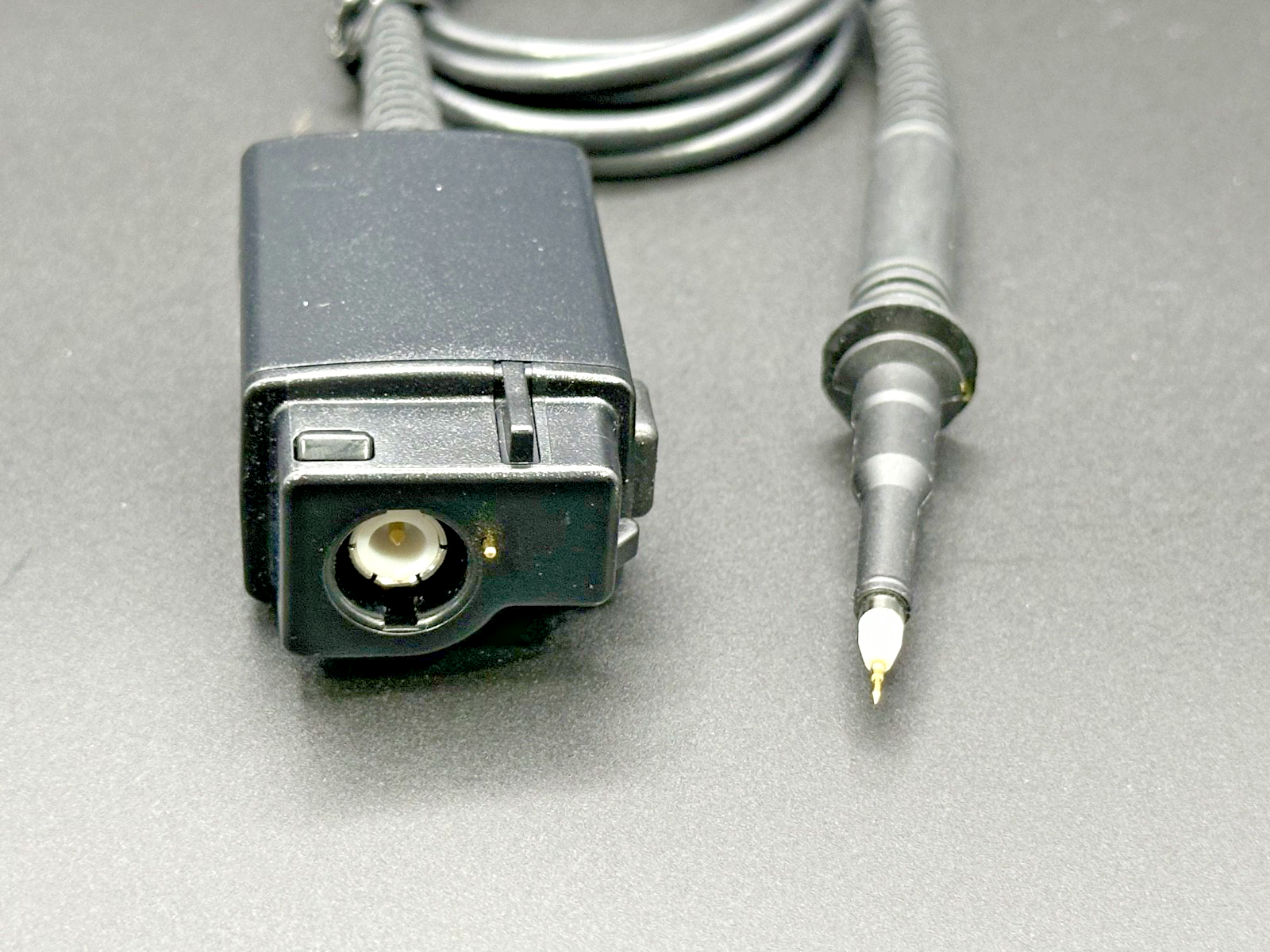Tektronix TPP1000 1GHz 10X Passive Oscilloscope Probe 300V CAT II3