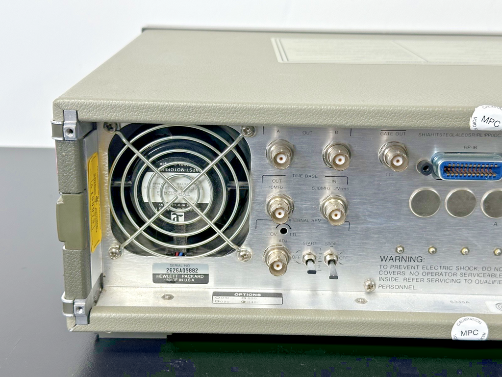 HP 5335A Universal Counter 200MHz Option 040 1.3GHz Powers On Working4