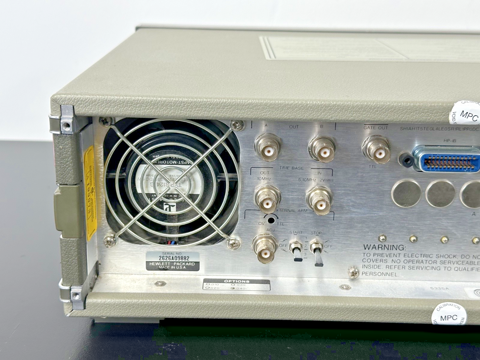 HP 5335A Universal Counter 200MHz Option 040 1.3GHz Powers On Working4
