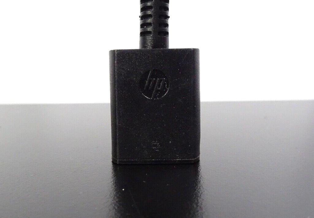 HP 825026 001 Travel Adaptor1