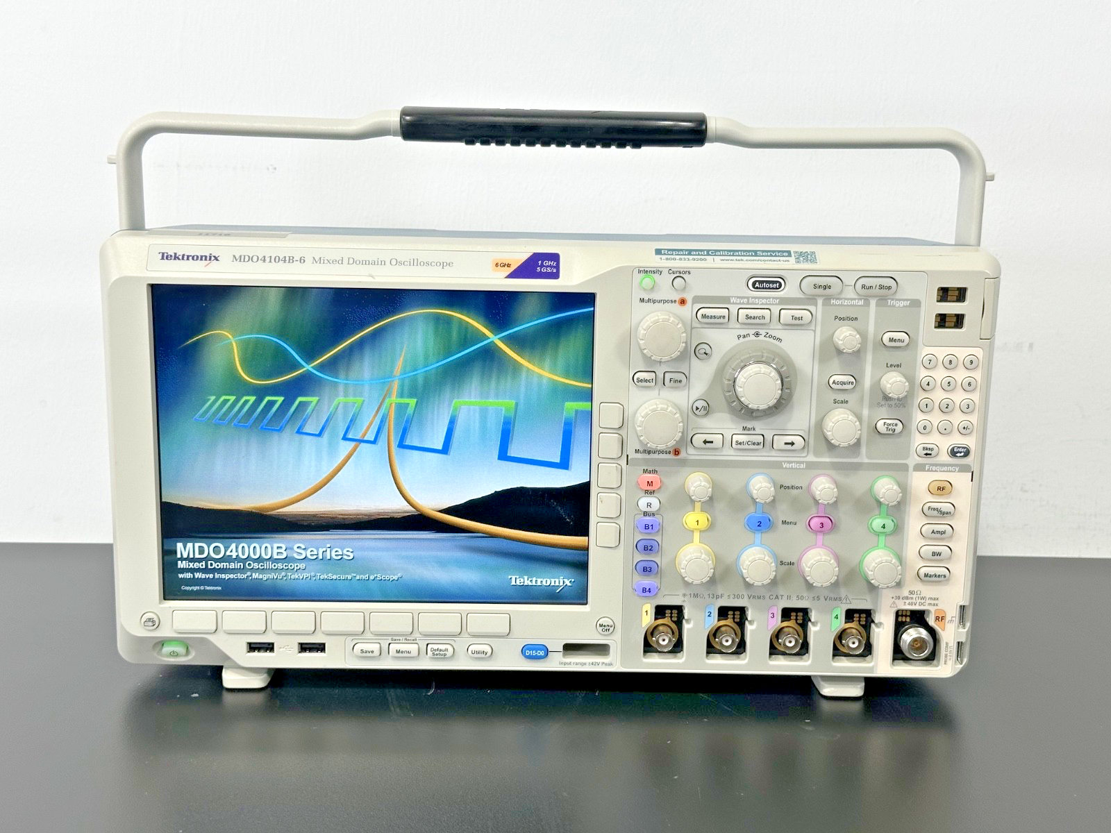 Tektronix MDO4104B 6 Mixed Domain Oscilloscope 1GHz 5GS/s 6GHz Spectrum Working1