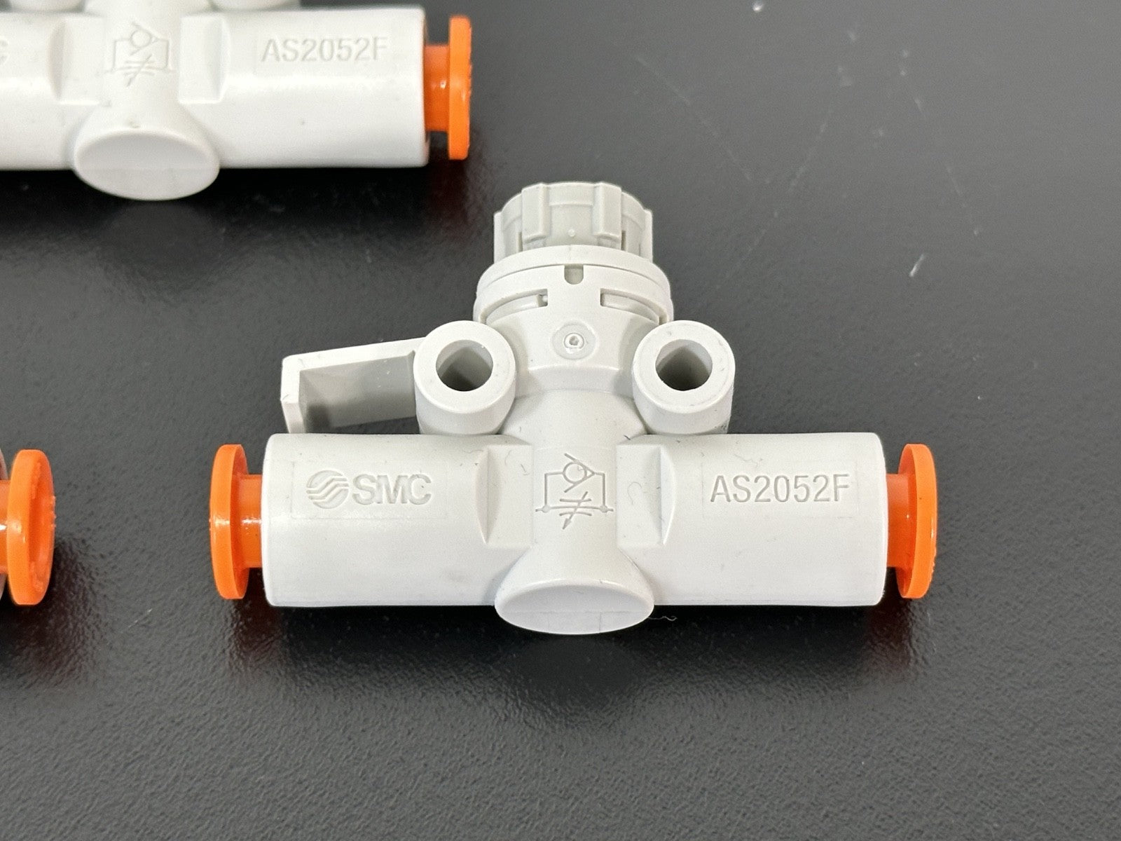 Lot of 3 SMC AS2052F Pneumatic Speed Flow Control Valves3