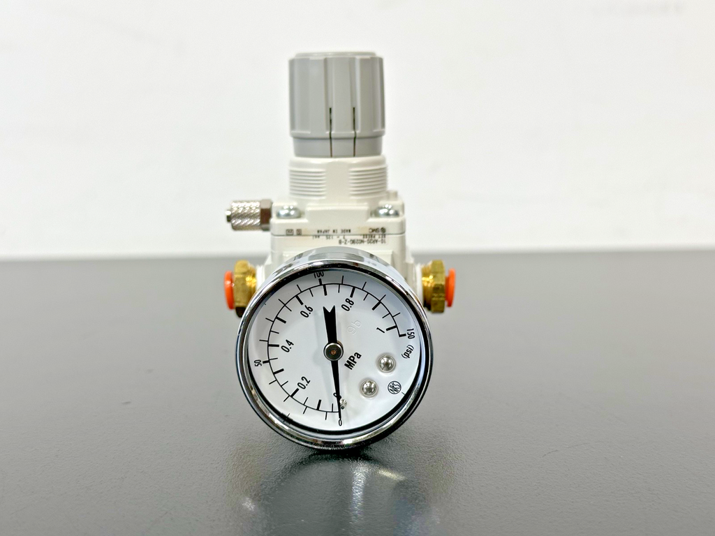 SMC 10 AR20 N02BG Z B Pneumatic Air Regulator w/ Pressure Gauge Used Untested0