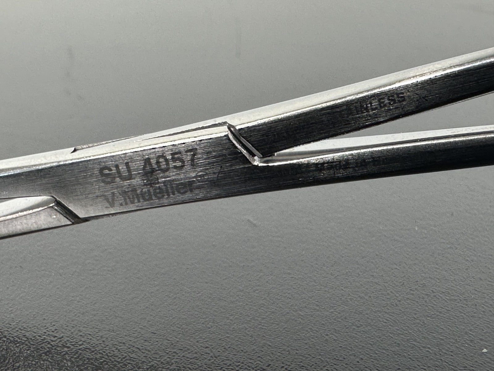 V. Mueller SU4057 Surgical Foerster Sponge Holding Forceps 9.5" Stainless3