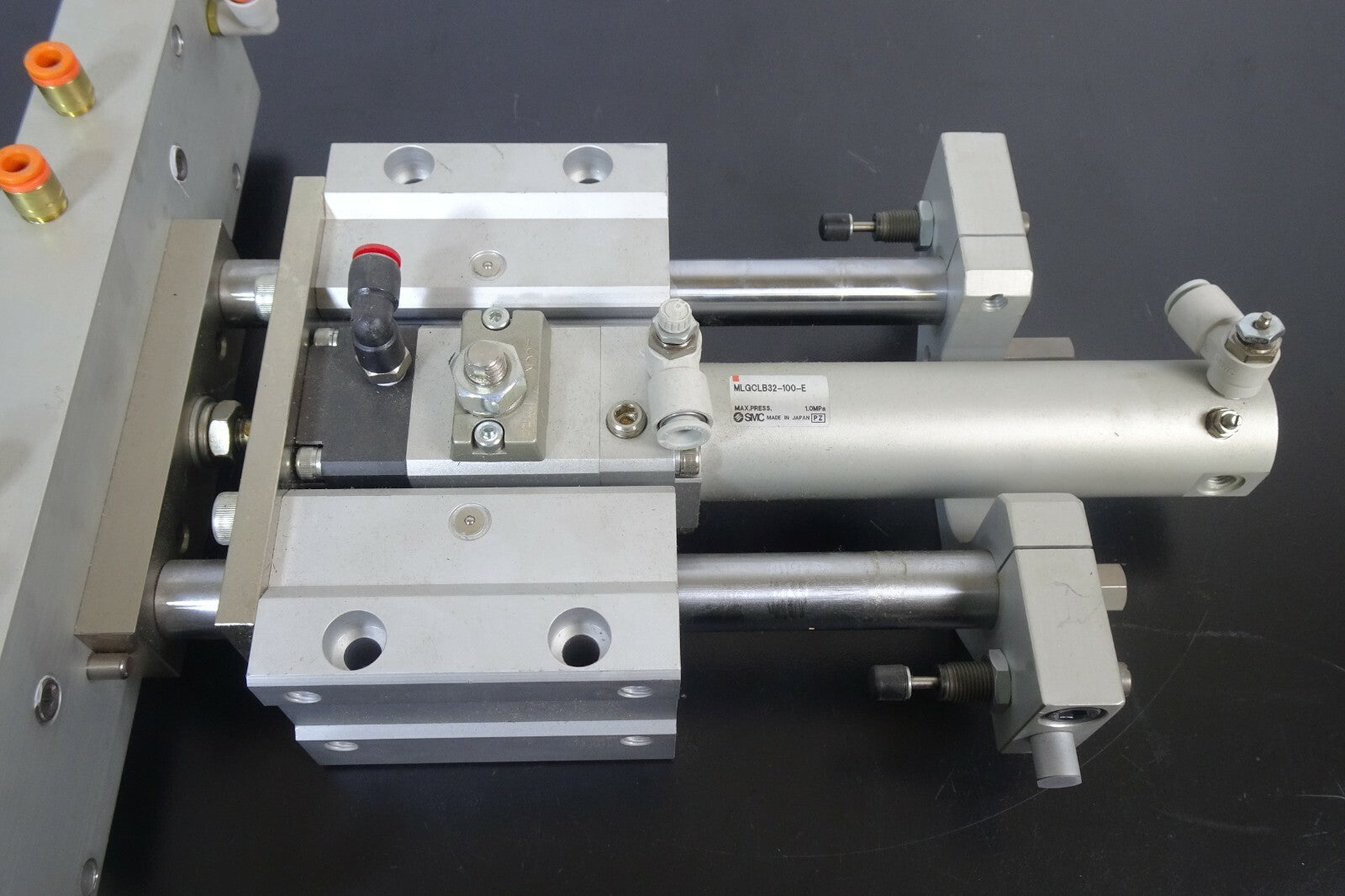 SMC MLGCLB32 100 E Fine Lock Cylinder1