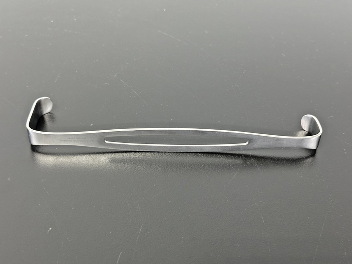 JARIT 199 105 Double Ended Retractor 8.25" German Stainless Steel