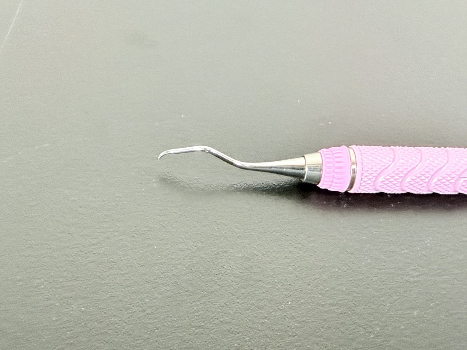 Hu Friedy EverEdge 2.0 SC4R4LC8E2 Dental Scaler Curette Pink2