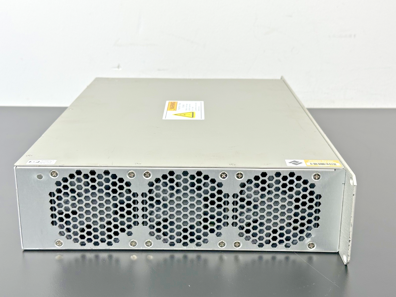 XP Power 102280 P11 SVVN Lam 660 272301 103 Quad Power Supply Powers On3