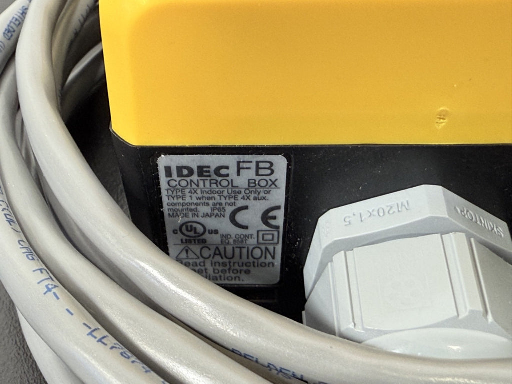 IDEC FB Emergency Stop Control Box Mushroom Push Button Type 4X IP651
