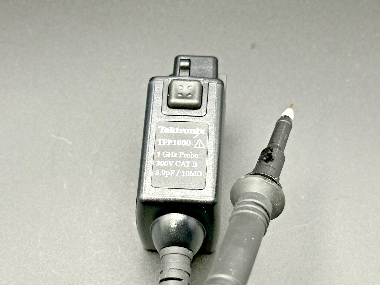 Tektronix TPP1000 1GHz 10X Passive Oscilloscope Probe 300V CAT II4